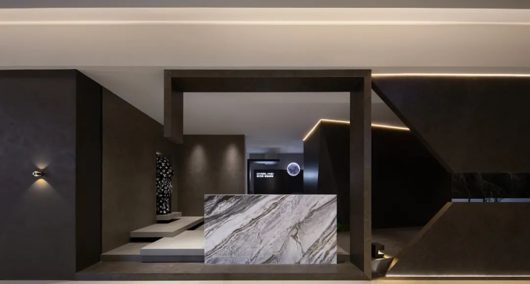 1665557952795385.jpg 戰略布局品牌大零售,歐文萊又一終端體驗店盛大開業6.jpg