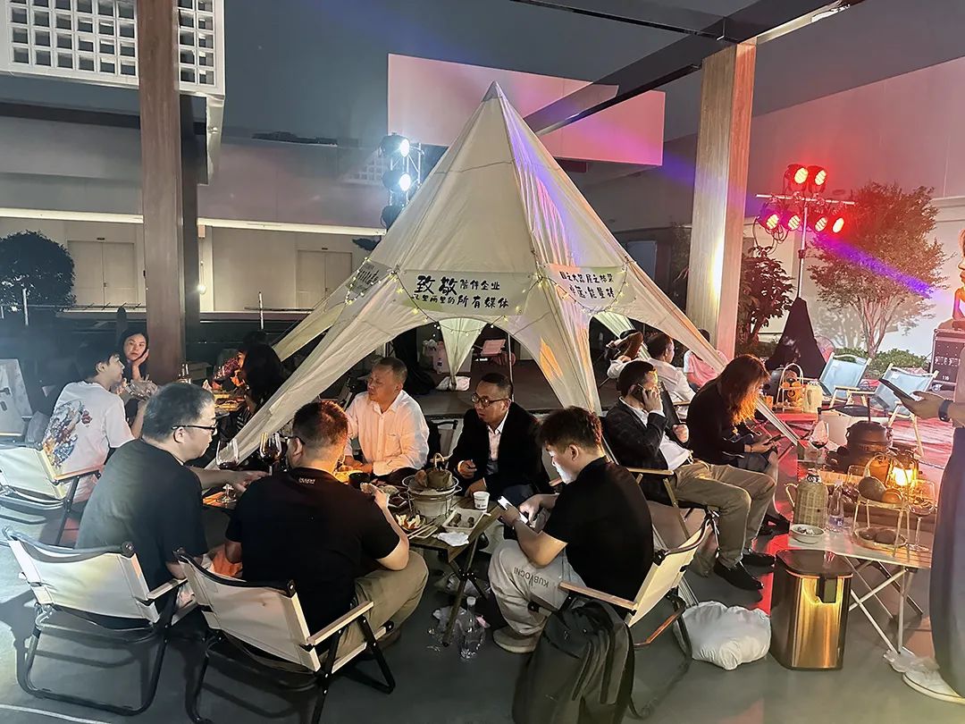 1681356658160811.jpg 2.jpg