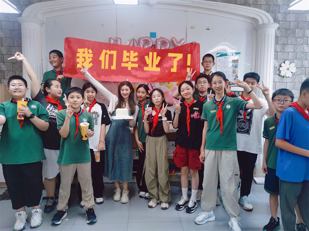 1719815774441993.jpg 陶藝社團畢業季,用陶瓷的永恒留下最美的記憶3301.jpg