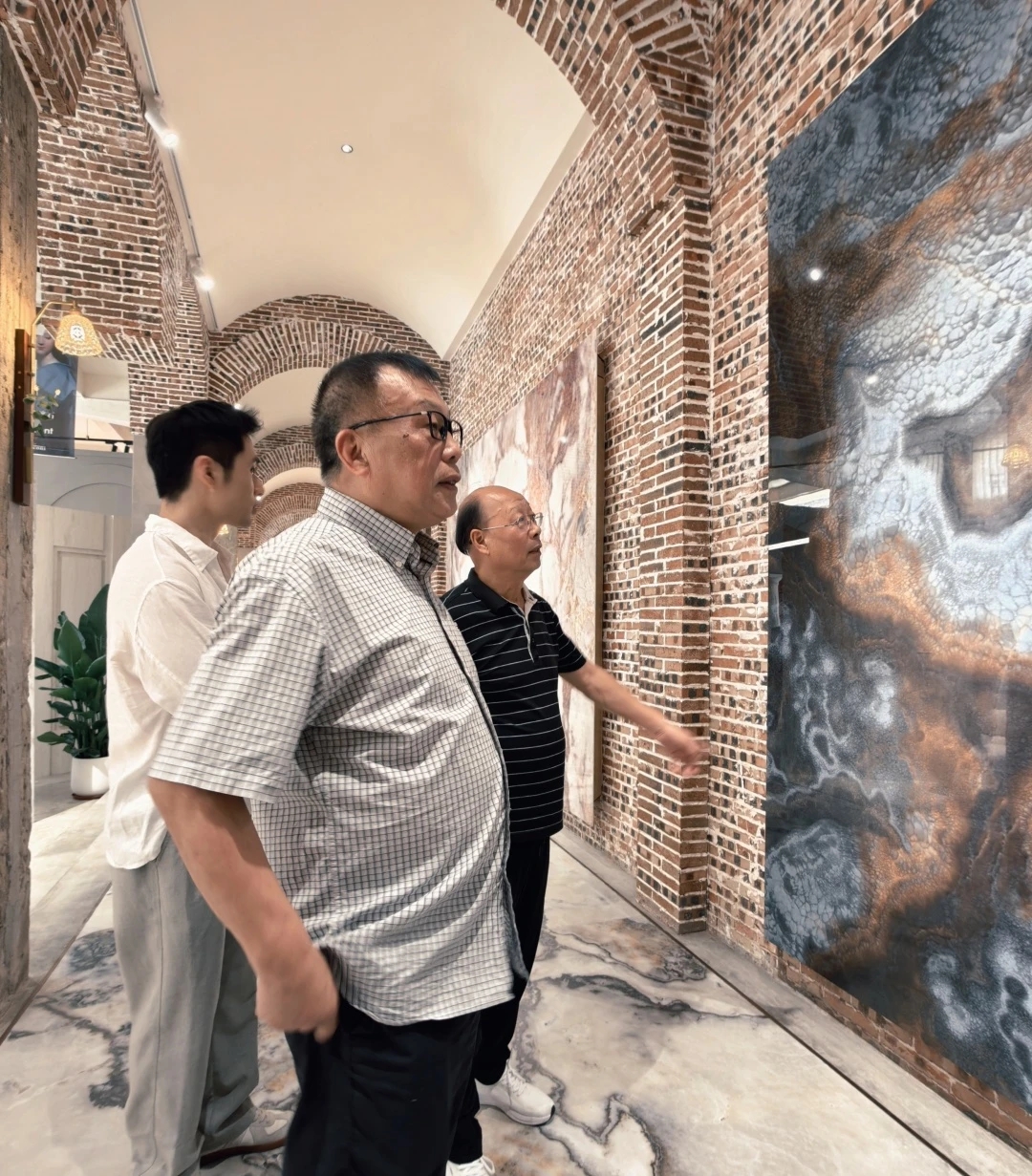 1760691280643422.jpg 14.jpg